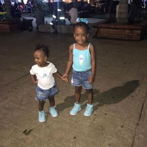 Meet your Posher, Li